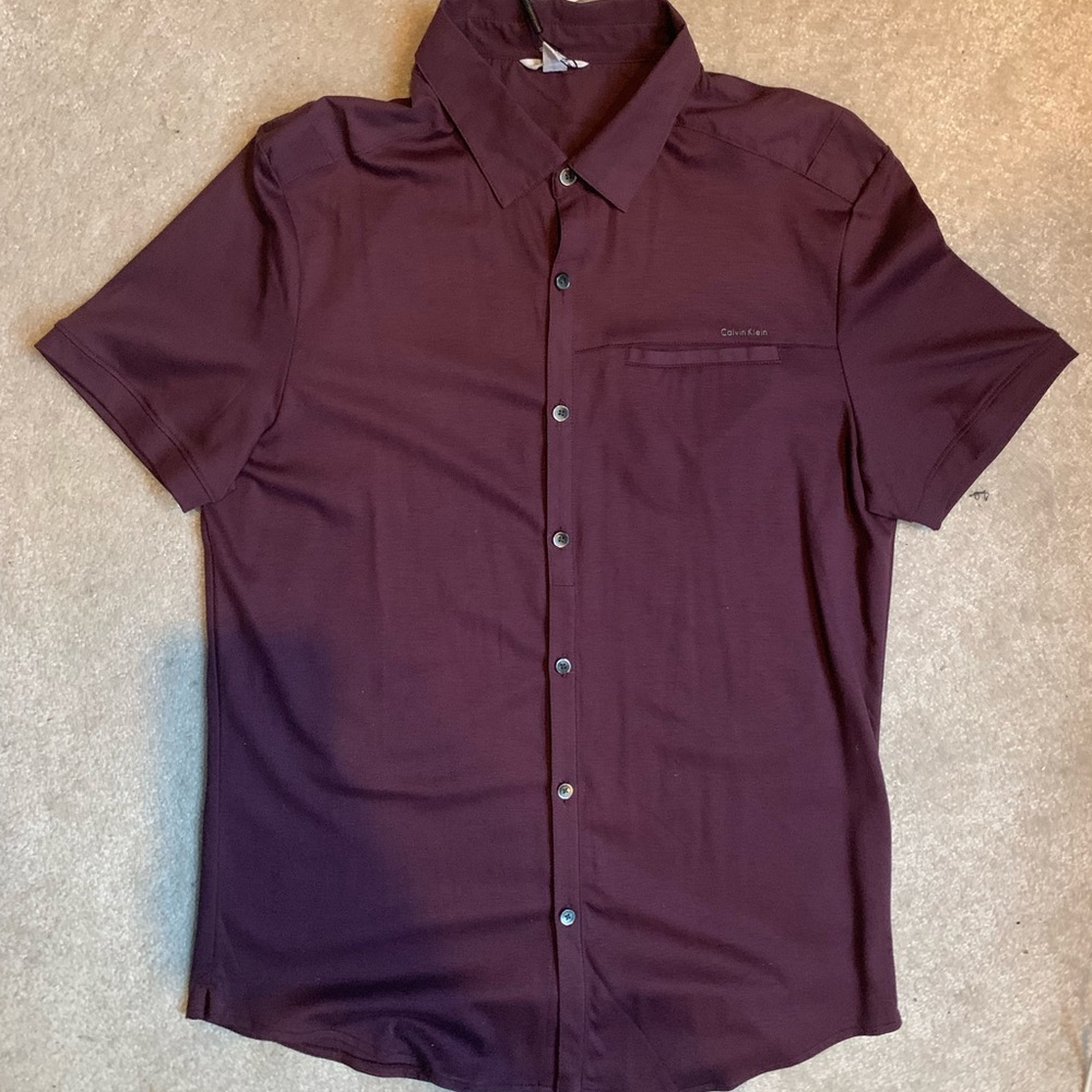 Calvin Klein Bordeaux button up shirt M